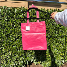 Load image into Gallery viewer, Pink leather playboy tote condition910
