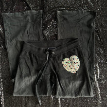 Load image into Gallery viewer, Vs pink heart velour
