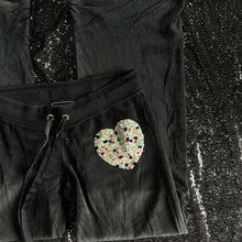 Load image into Gallery viewer, Vs pink heart velour
